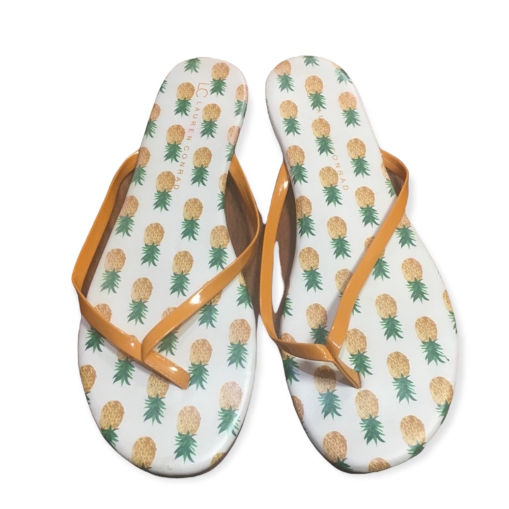 Lauren Conrad pineapple flip flops size 9 women
